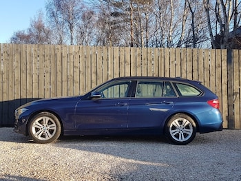 Used BMW 3 Series 2017 for sale - 77761070: Photo