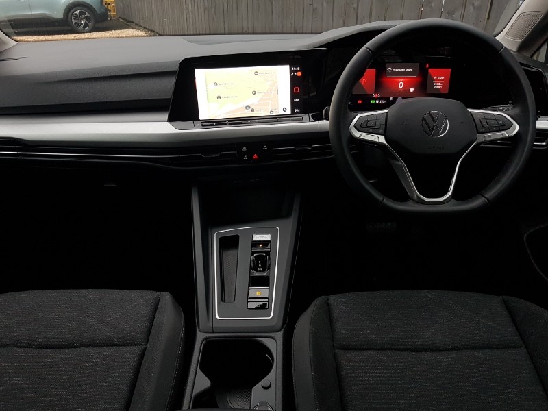 Used Volkswagen Golf 2023 for sale - 77400226: Photo 2