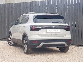 Used Volkswagen T-Cross 2023 for sale - 77969088: Photo