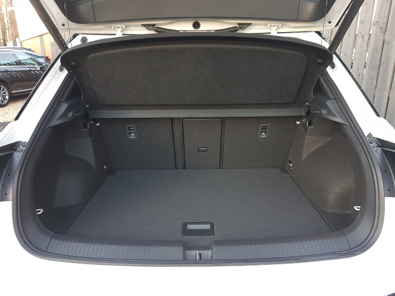 Used Volkswagen T-Roc 2025 for sale - 77214040: Photo 8