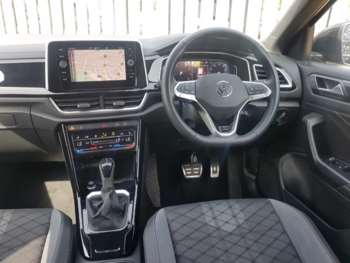 Used Volkswagen T-Roc 2024 for sale - 74660623: Photo