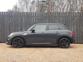 Used MINI Hatch 2020 for sale - 77682343: Photo