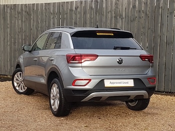 Used Volkswagen T-Roc 2025 for sale - 76795381: Photo