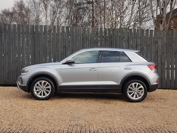 Used Volkswagen T-Roc 2025 for sale - 76795381: Photo