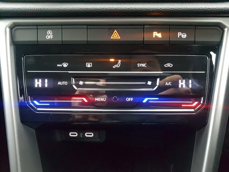 Used Volkswagen T-Roc 2025 for sale - 76834424: Photo 11