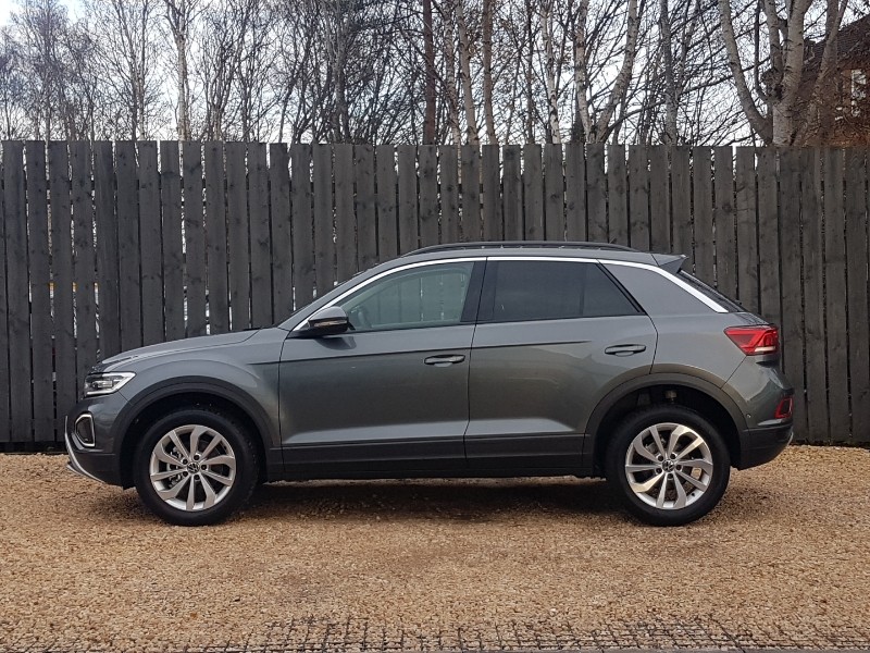 Used Volkswagen T-Roc 2025 for sale - 76834424: Photo 4