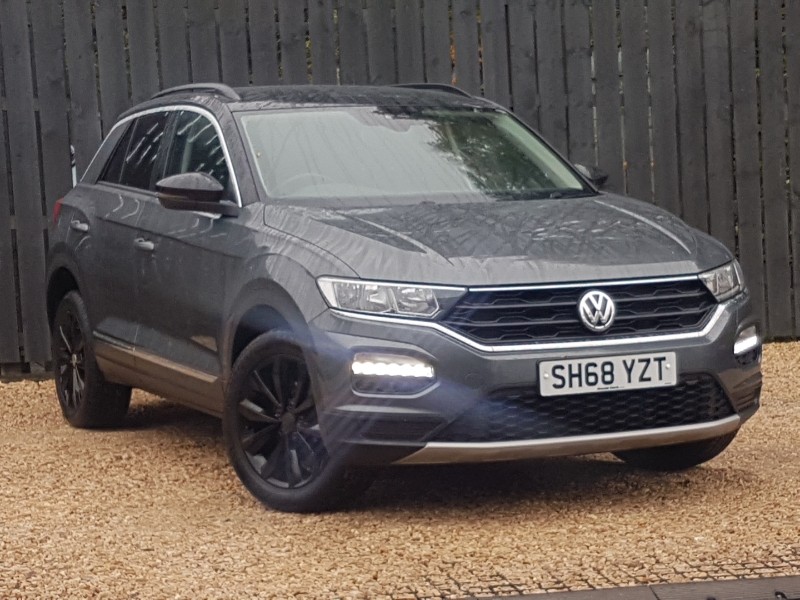 Used Volkswagen T-Roc 2019 for sale - 76195644: Photo 1
