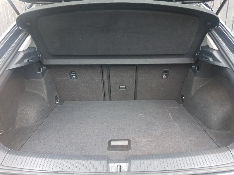 Used Volkswagen T-Roc 2019 for sale - 76195644: Photo 8