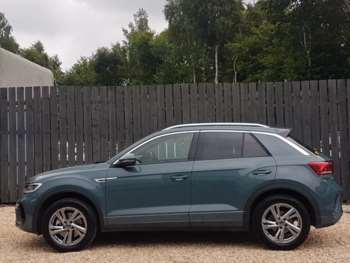 Used Volkswagen T-Roc 2023 for sale - 75297321: Photo
