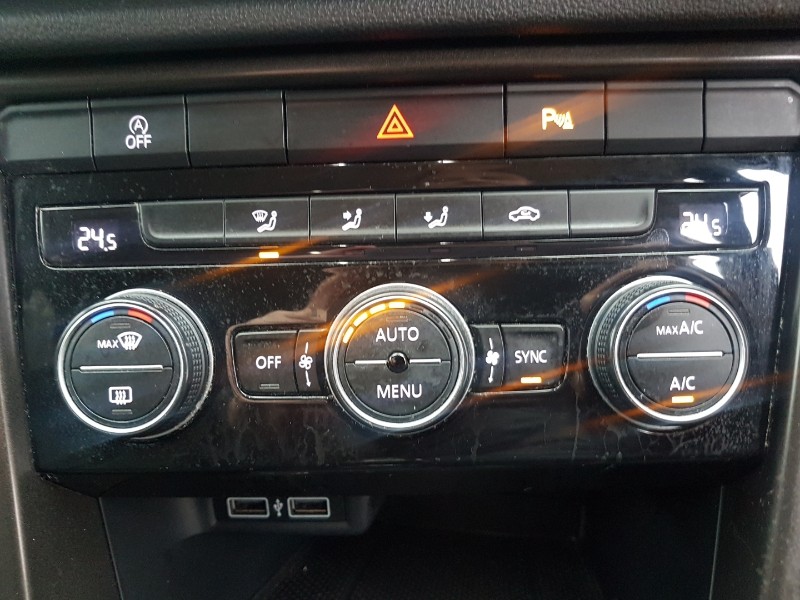 Used Volkswagen T-Roc 2019 for sale - 77466189: Photo 19