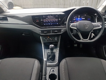 Used Volkswagen Polo 2024 for sale - 77596161: Photo