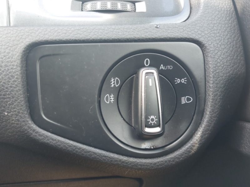 Used Volkswagen Golf 2019 for sale - 78183602: Photo 11