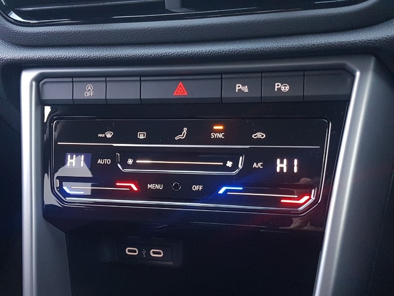 Used Volkswagen T-Roc 2025 for sale - 76875519: Photo 17