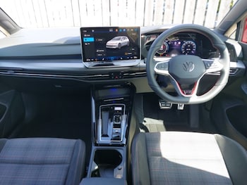 Used Volkswagen Golf 2024 for sale - 78723392: Photo