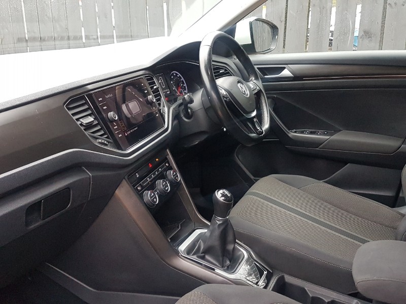 Used Volkswagen T-Roc 2019 for sale - 76707967: Photo 5