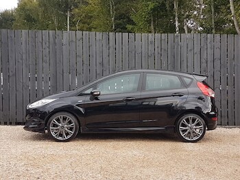 Used Ford Fiesta 2017 for sale - 75910215: Photo