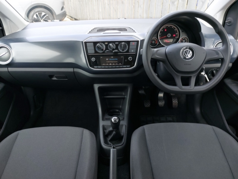 Used Volkswagen up! 2018 for sale - 78146793: Photo 2