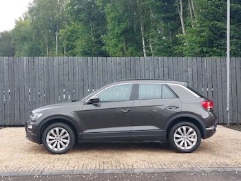 Used Volkswagen T-Roc 2020 for sale - 79432963: Photo