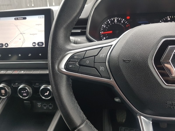 Used Renault Clio 2021 for sale - 76317672: Photo 18