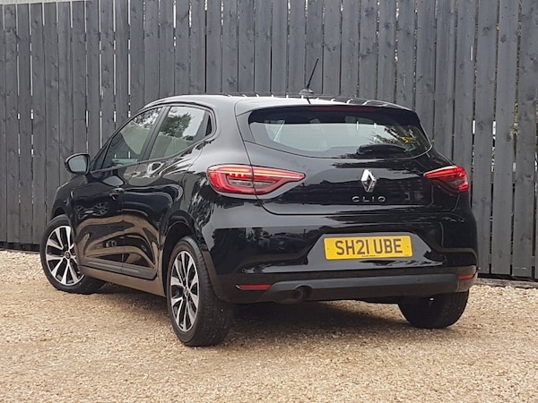 Used Renault Clio 2021 for sale - 76317672: Photo 3