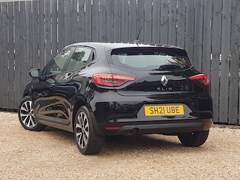 Used Renault Clio 2021 for sale - 76317672: Photo 3