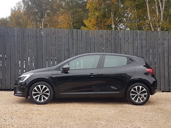 Used Renault Clio 2021 for sale - 76317672: Photo 4