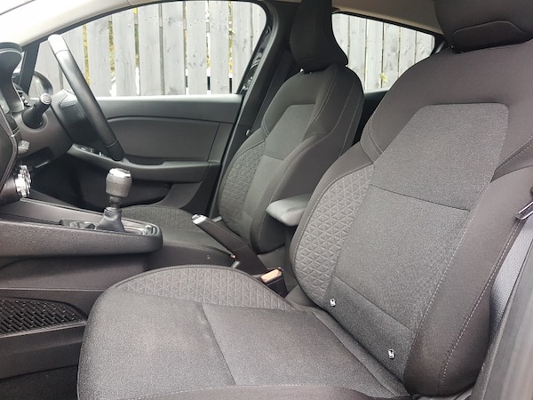 Used Renault Clio 2021 for sale - 76317672: Photo 5