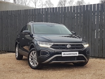 Used Volkswagen T-Roc 2025 for sale - 77454023: Photo