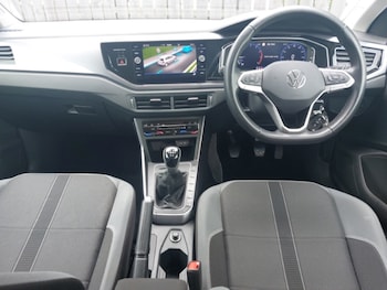 Used Volkswagen Polo 2024 for sale - 79343237: Photo