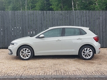 Used Volkswagen Polo 2024 for sale - 79343237: Photo