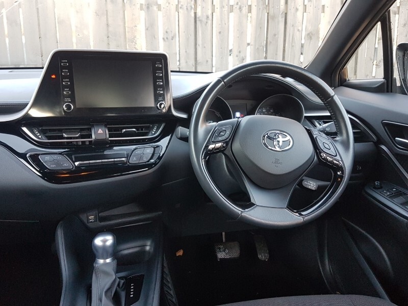 Used Toyota C-HR 2022 for sale - 76695914: Photo 2