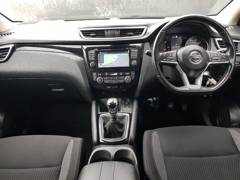 Used Nissan Qashqai 2018 for sale - 77347647: Photo 2