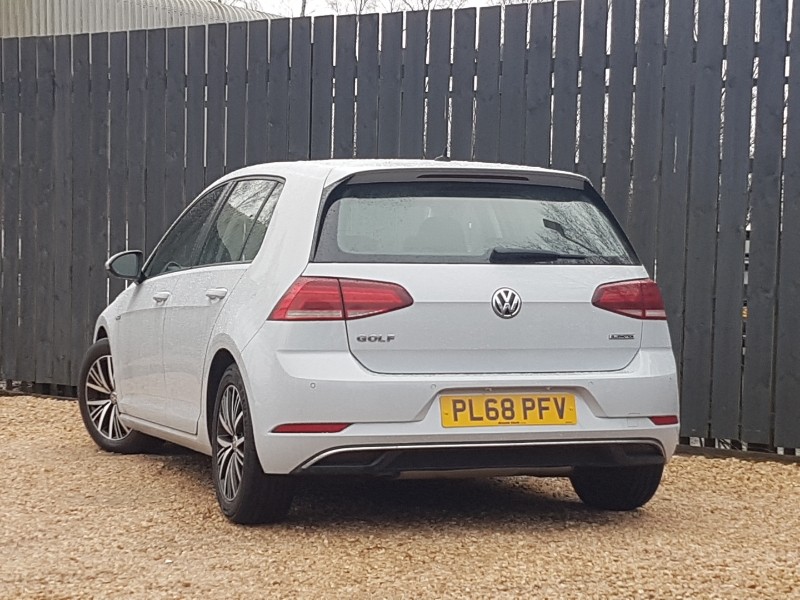 Used Volkswagen Golf 2018 for sale - 77815986: Photo 3