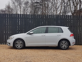 Used Volkswagen Golf 2018 for sale - 77815986: Photo
