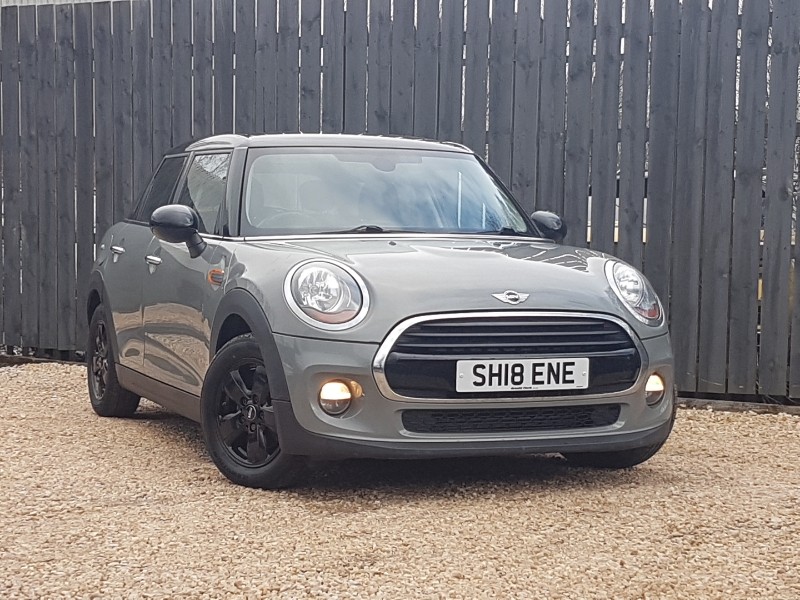 Used MINI Hatch 2018 for sale - 77907674: Photo 1