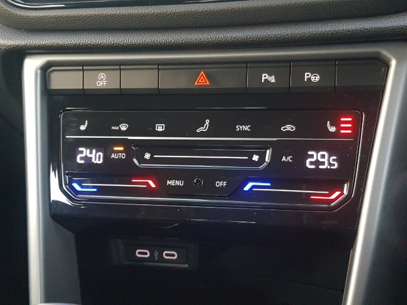 Used Volkswagen T-Roc 2022 for sale - 76613849: Photo 17