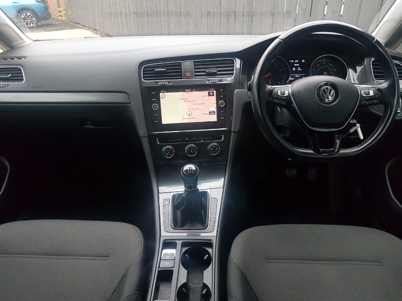 Used Volkswagen Golf 2019 for sale - 76188128: Photo 2