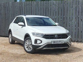 Used Volkswagen T-Roc 2023 for sale - 78585110: Photo