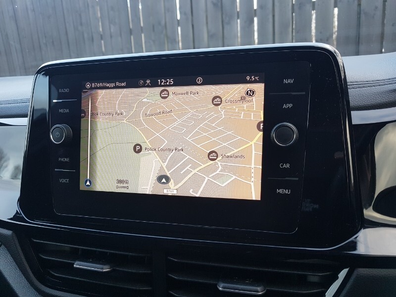 Used Volkswagen T-Roc 2022 for sale - 76763686: Photo 14