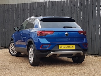 Used Volkswagen T-Roc 2025 for sale - 77448800: Photo