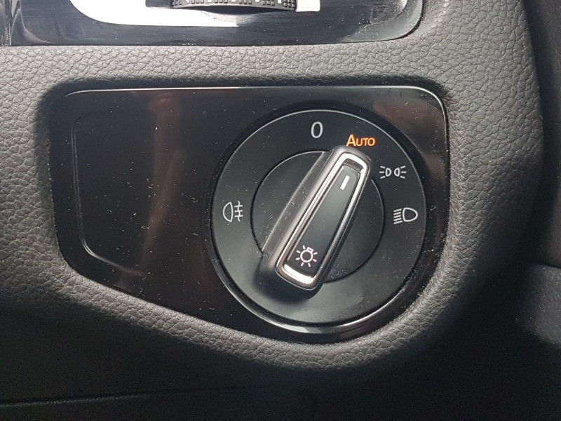 Used Volkswagen Golf 2017 for sale - 76630571: Photo 10