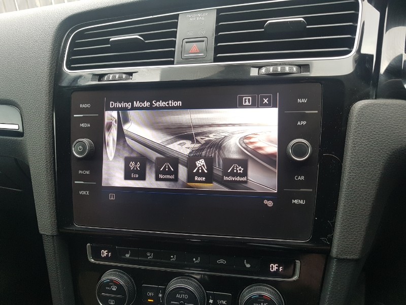 Used Volkswagen Golf 2017 for sale - 76630571: Photo 18