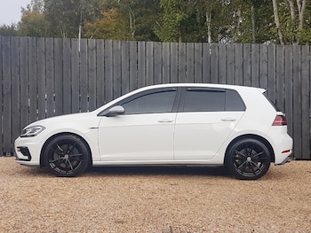 Used Volkswagen Golf 2017 for sale - 76630571: Photo