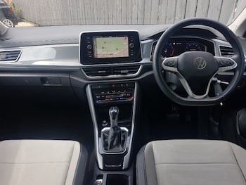 Used Volkswagen T-Roc 2022 for sale - 75652321: Photo