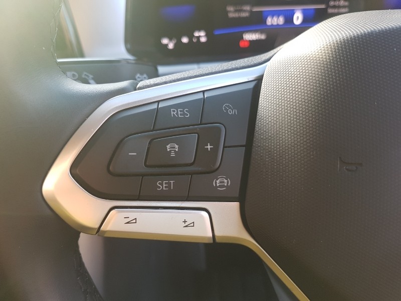 Used Volkswagen T-Roc 2023 for sale - 76925012: Photo 18