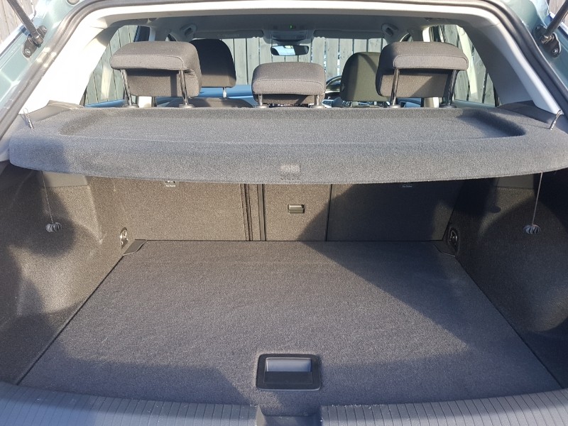 Used Volkswagen T-Roc 2023 for sale - 76925012: Photo 8