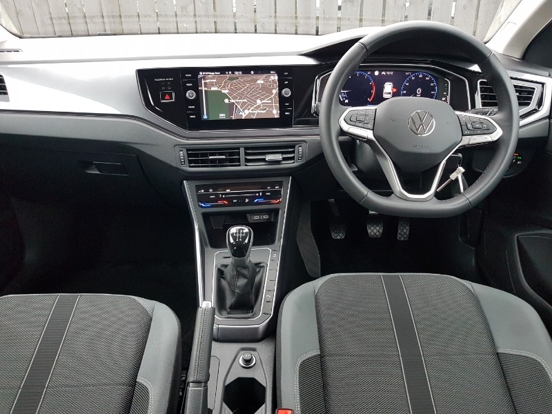 Used Volkswagen Polo 2024 for sale - 76815824: Photo 2