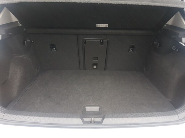 Used Volkswagen Golf 2021 for sale - 76221170: Photo 8