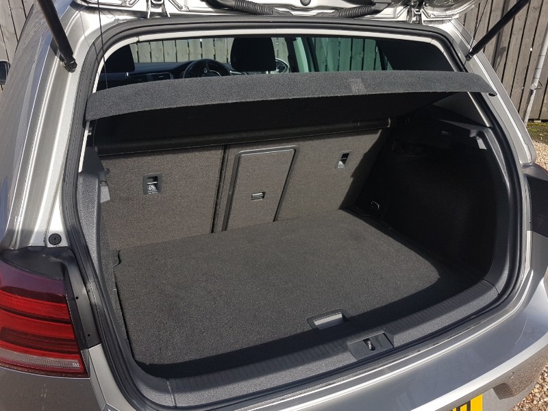 Used Volkswagen Golf 2019 for sale - 77651893: Photo 8