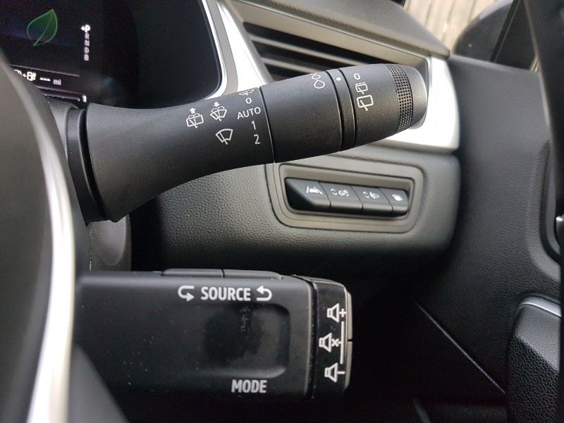 Used Renault Captur 2023 for sale - 76893610: Photo 17